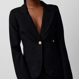 Classic Duchess Smythe black blazer size 6 in Black with gold details 100% wool